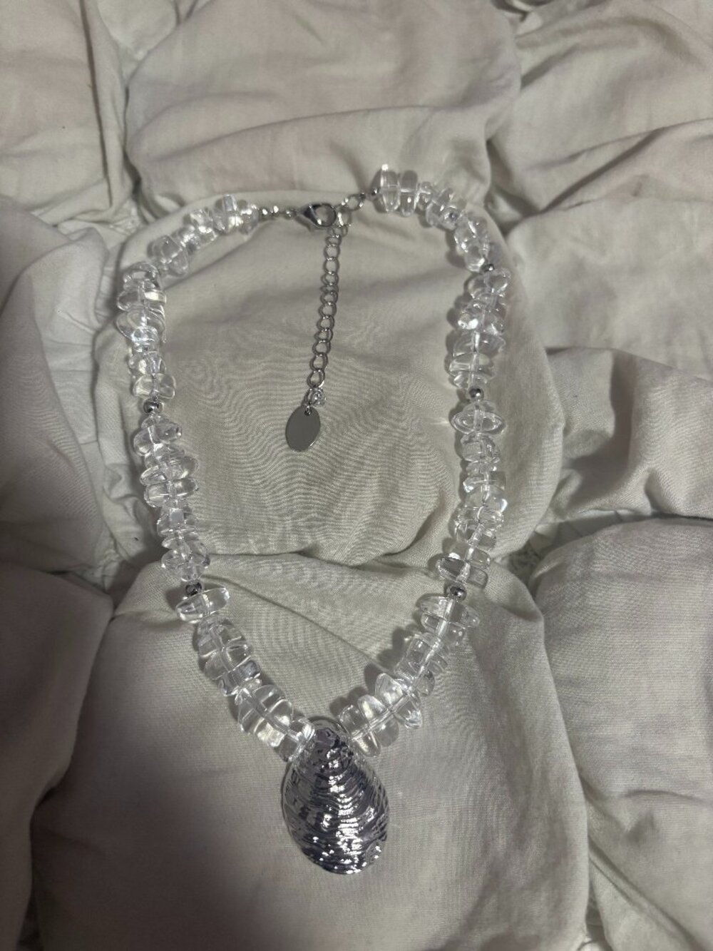 💫 Free People Silver Mussel Shell Crystal Bead Necklace